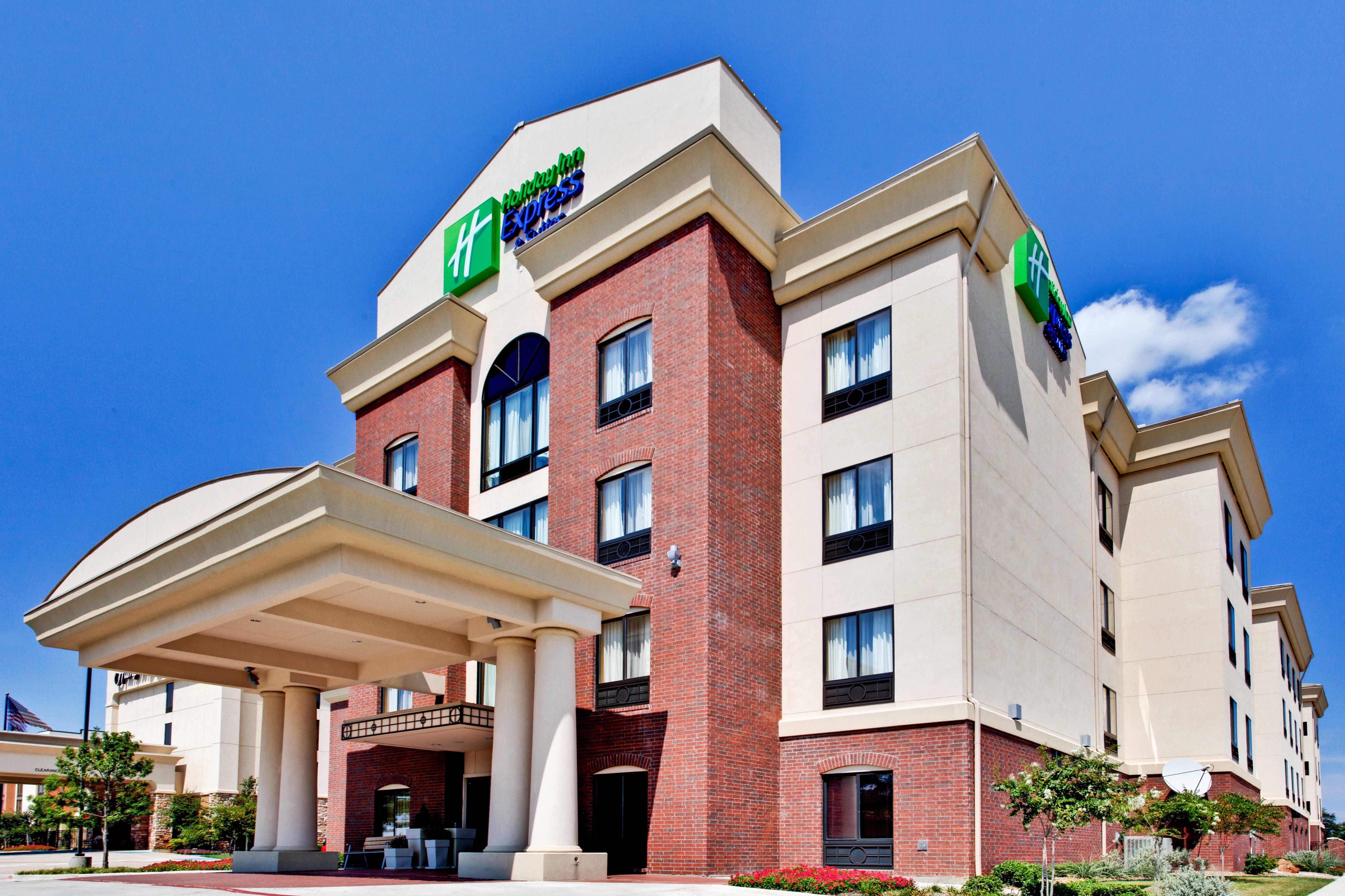 Holiday Inn Express Hotel & Suites Dfw West - Hurst By Ihg Exterior foto